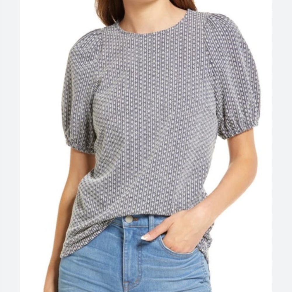 Floral Jacquard Puff-Sleeve Tee